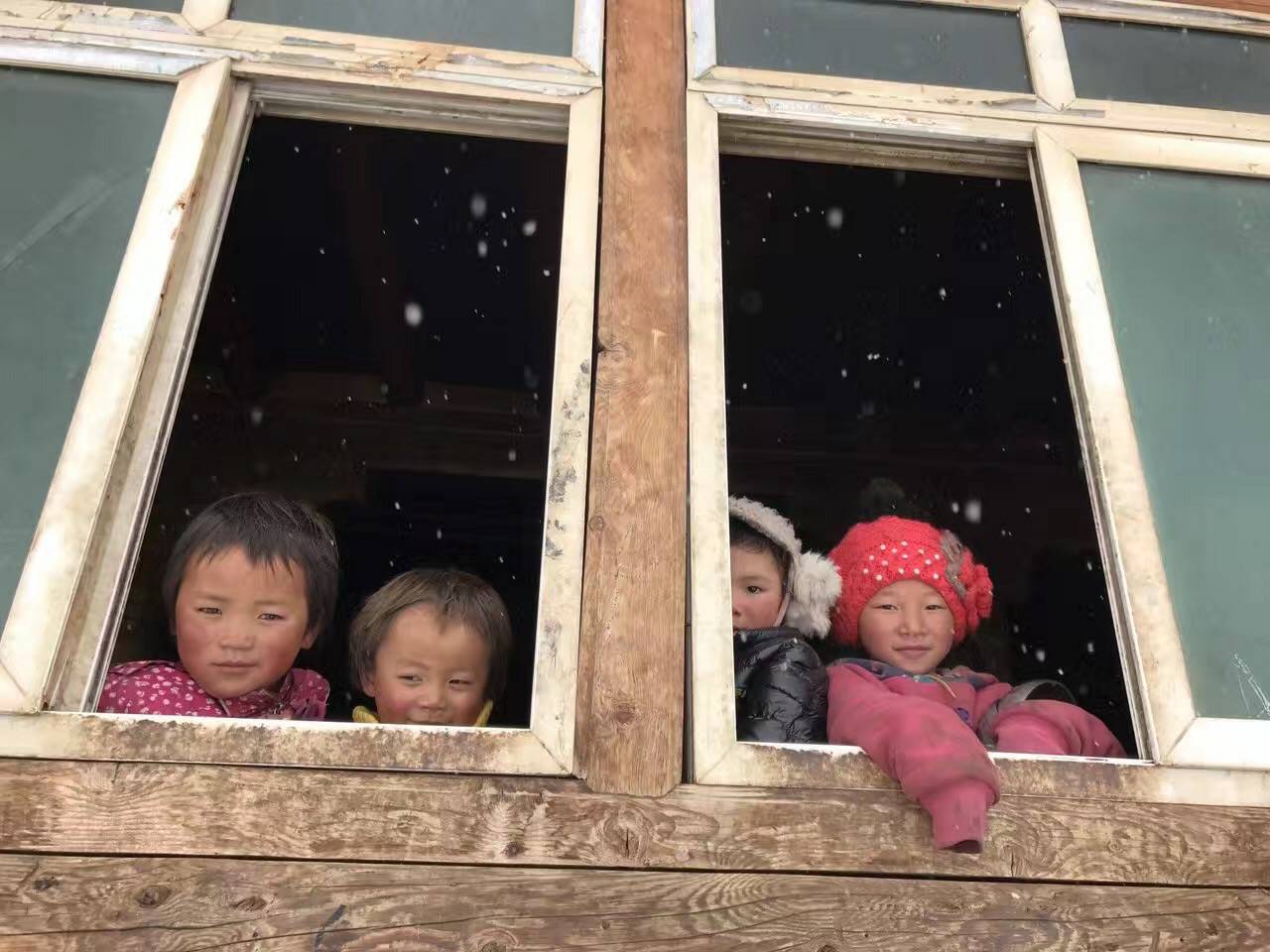 开云手机站入口-KaiYun链接(中国)公益回顾丨家国同欢月同圆 温暖满载甘孜州(图9) 开云手机站入口-KaiYun链接(中国)公益回顾丨家国同欢月同圆 温暖满载甘孜州(图9)